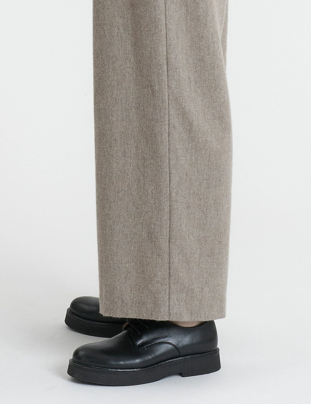 ECO WOOLフラノ ワイドパンツ