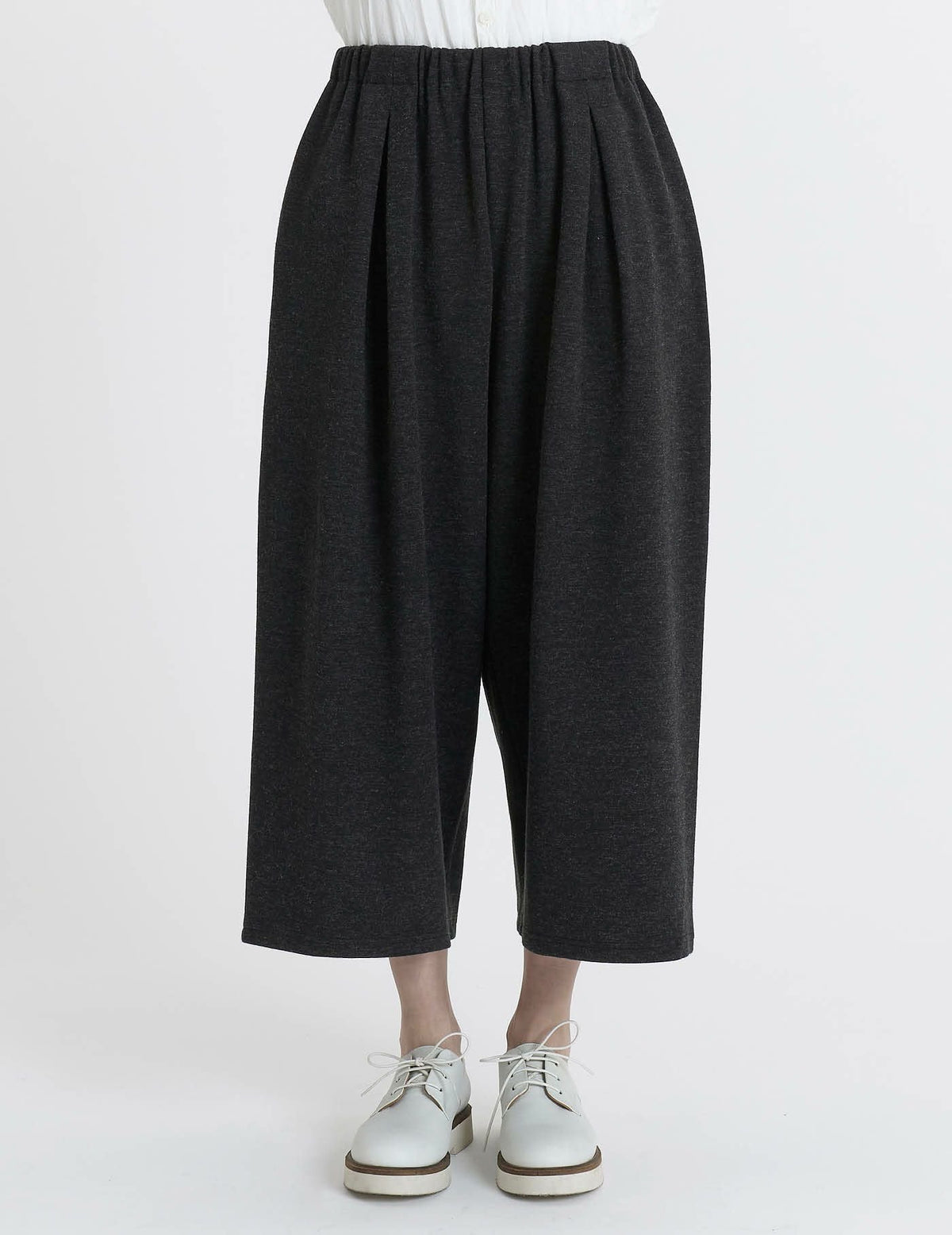 ストレッチポンチ パンツ