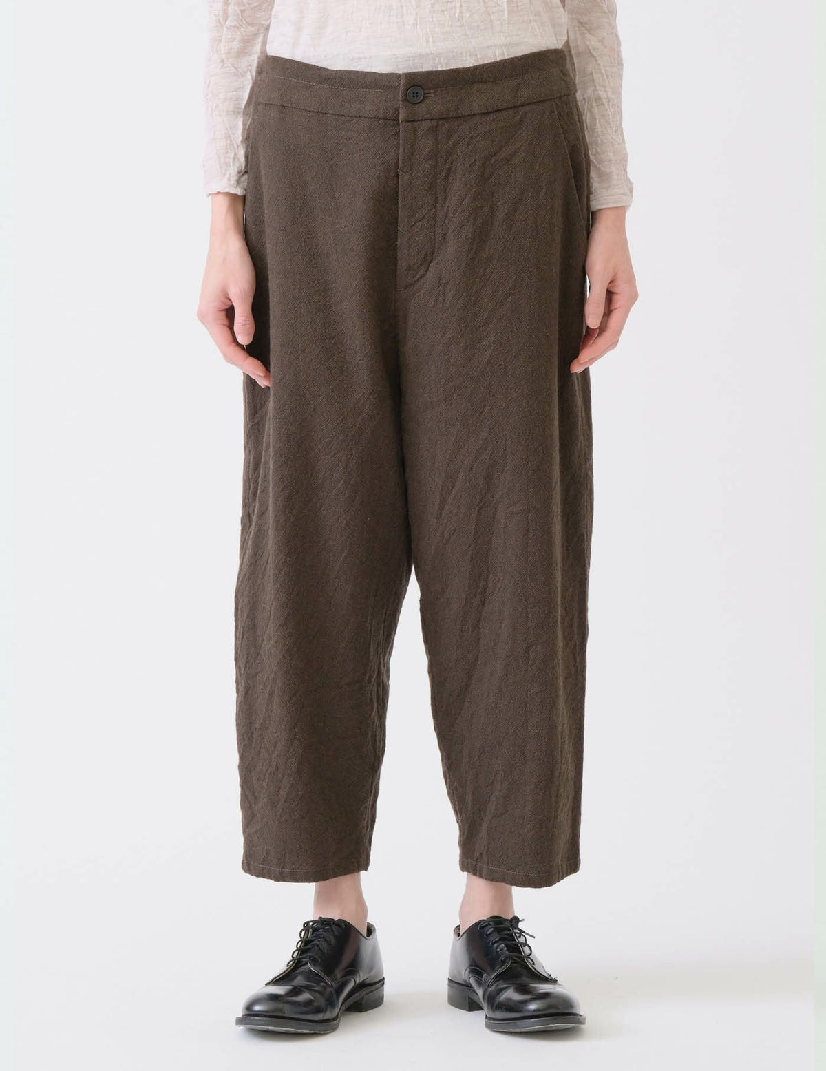 ノンミュージングウールコットン クロップドパンツ
