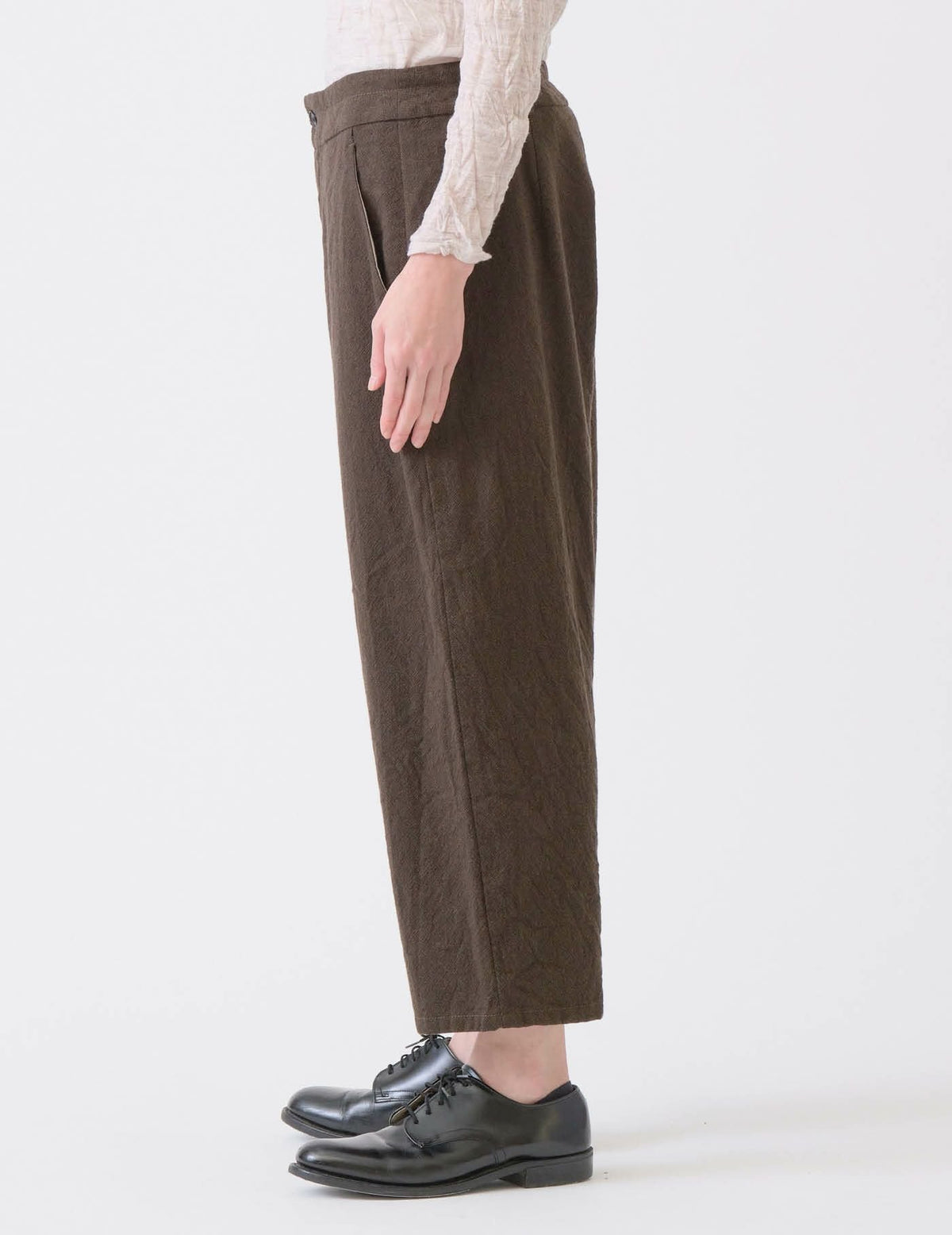 ノンミュージングウールコットン クロップドパンツ