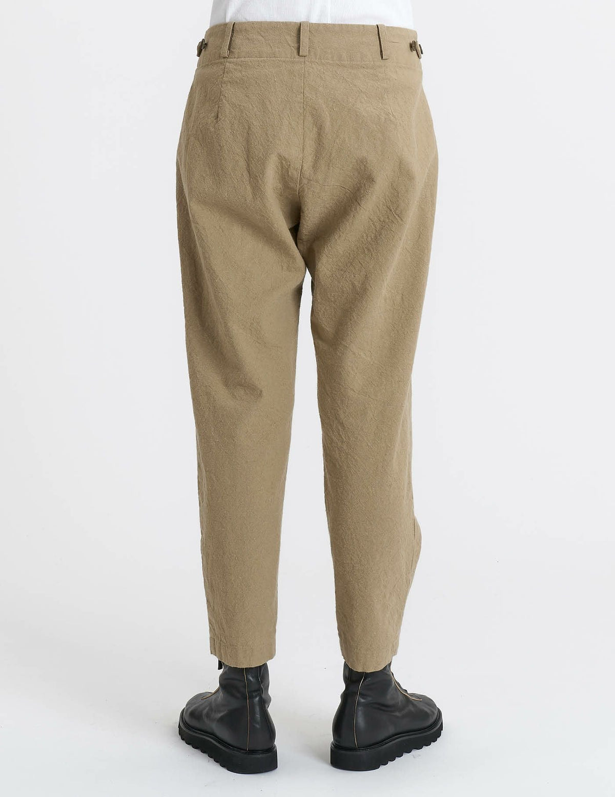 綿リネンキャンバス テーパードパンツ
