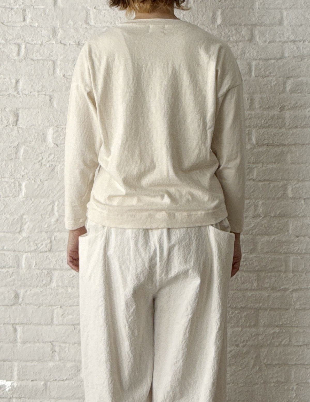 【オンライン限定】ハンドカットエンブロイダリー プルオーバー