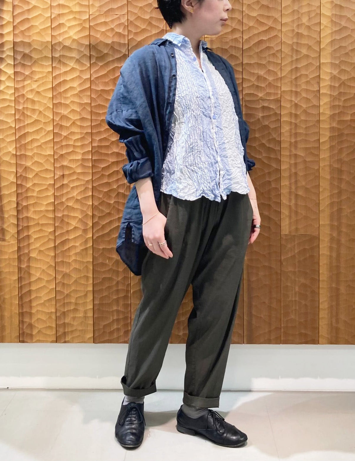 リネンレーヨンストレッチ テーパードパンツ