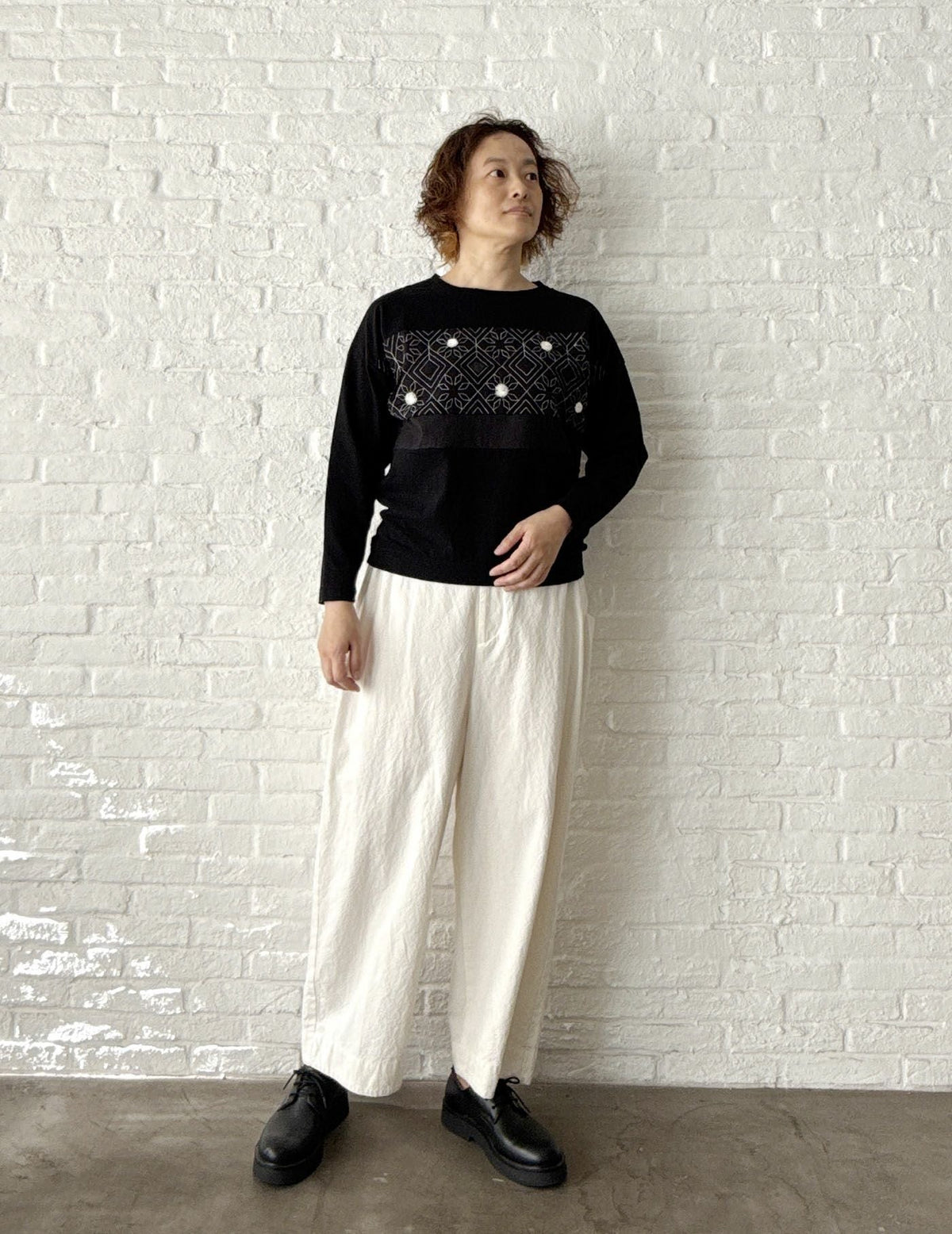 【オンライン限定】ハンドカットエンブロイダリー プルオーバー