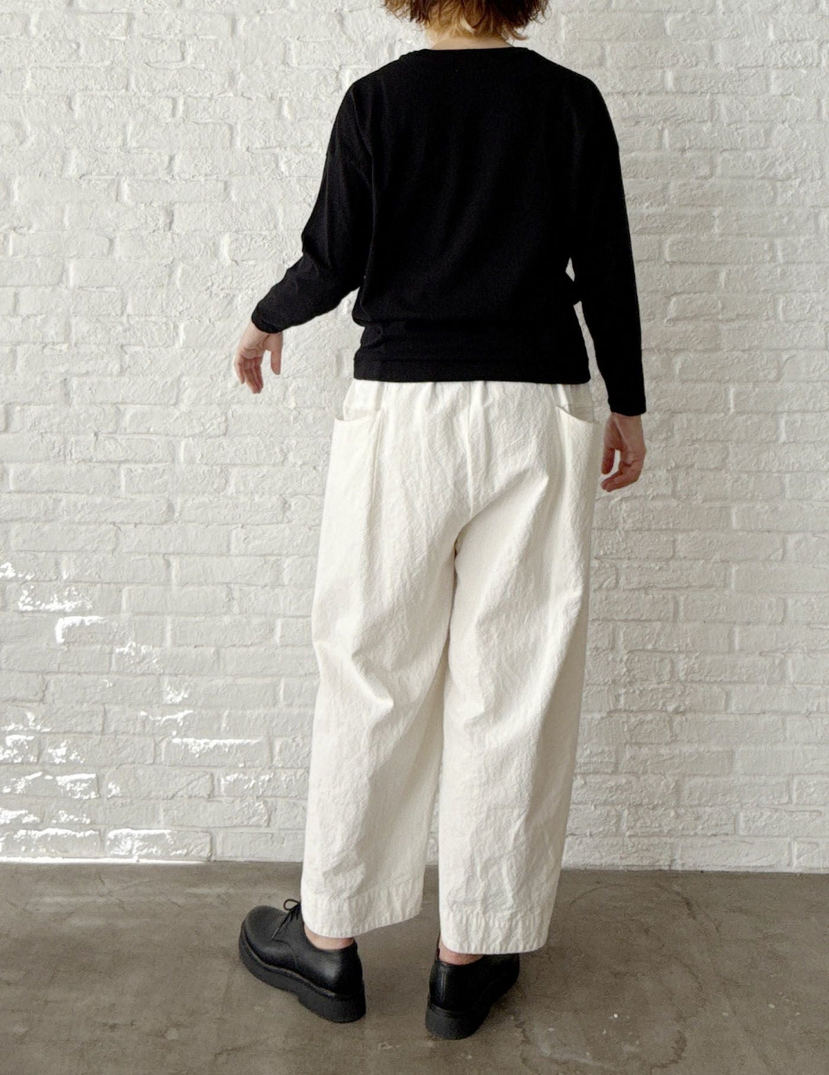 【オンライン限定】ハンドカットエンブロイダリー プルオーバー