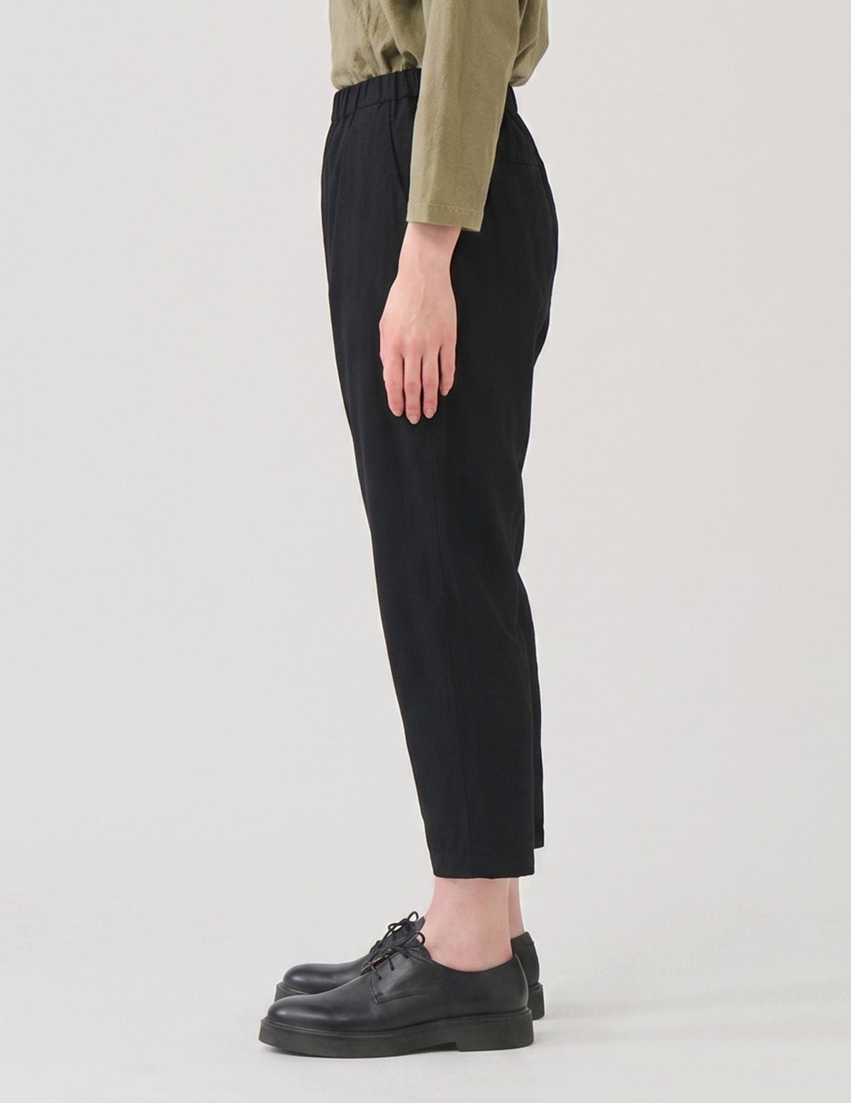 リネンレーヨンストレッチ クロップドパンツ