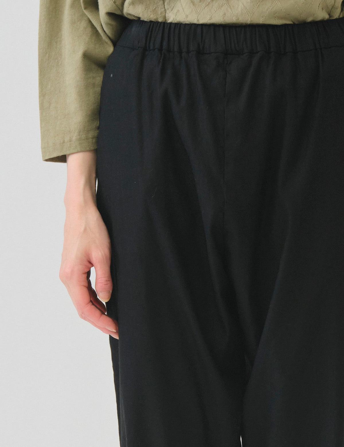 リネンレーヨンストレッチ クロップドパンツ